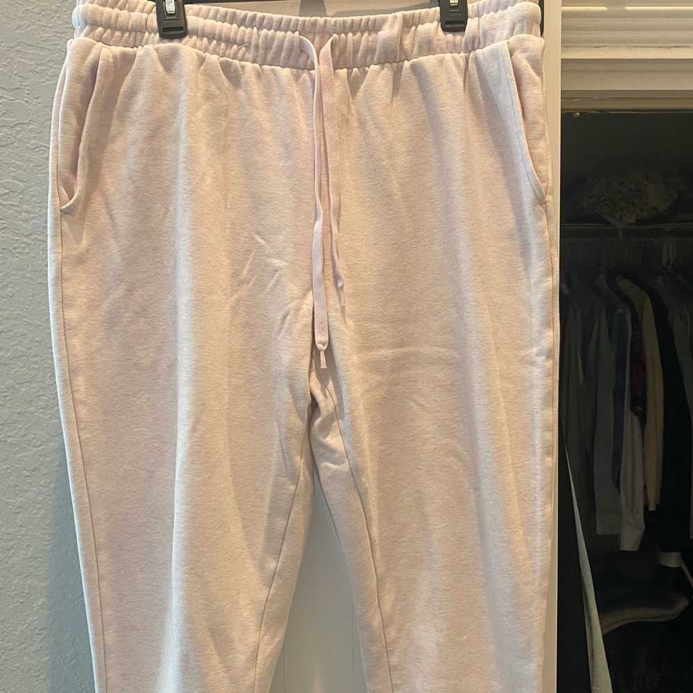 Fabletics light pink joggers. Size XXL